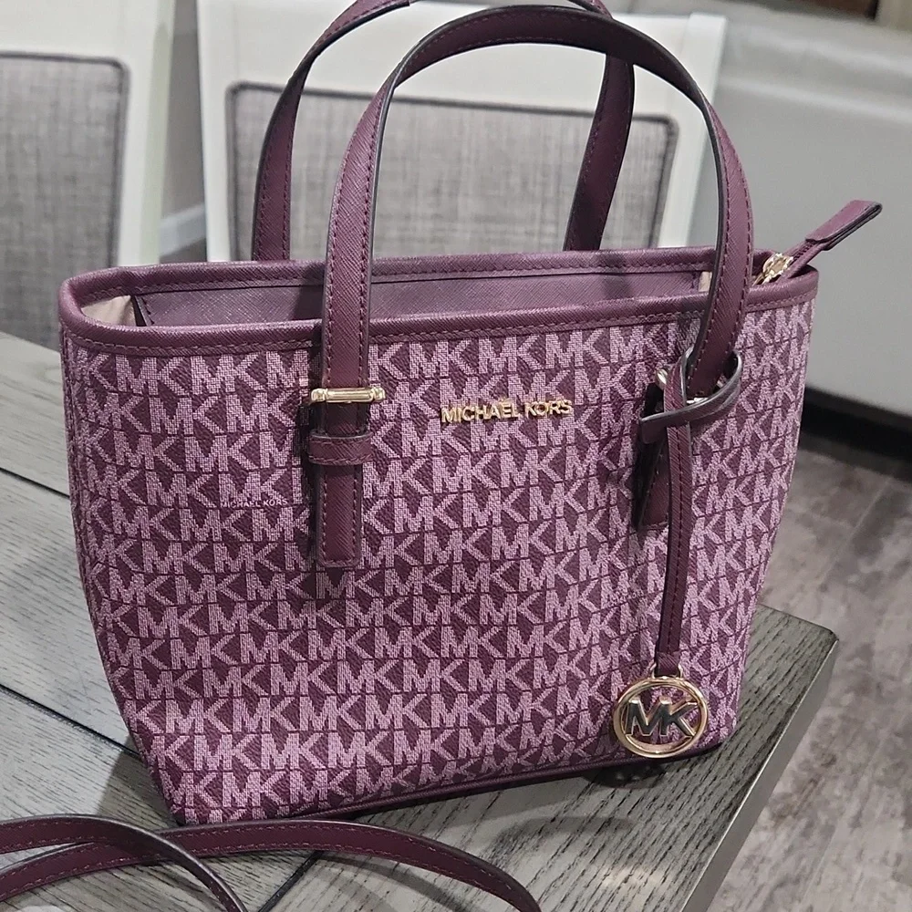 Michael Kors Purple Signature Bag - Picture 2 of 11